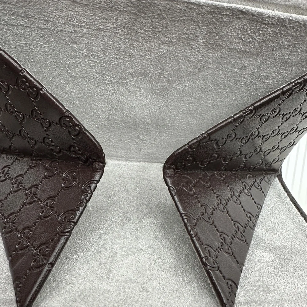 LARGE Gucci Brown Embossed Case for Glasses. - Picture 8 of 10